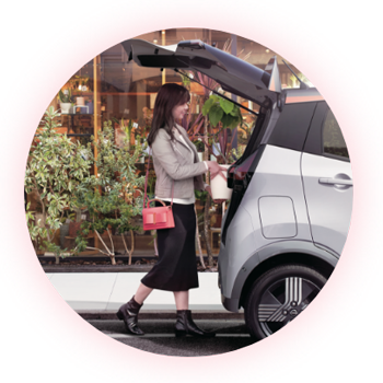 軽EVの新しいライフスタイル。日産サクラ。心弾む毎日が、もうすぐやってくる