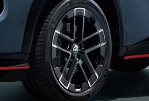 X-TRAIL 日産エクストレイルの外観